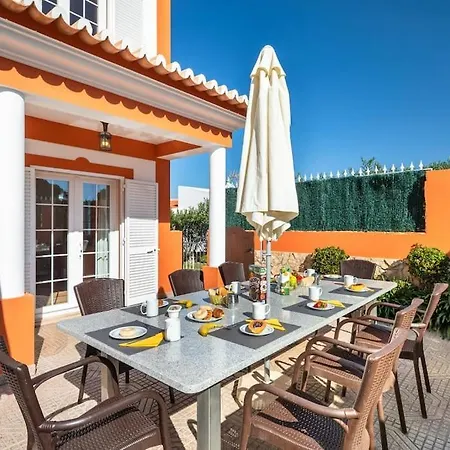 Private Ribeiro I Heated Pool, 4 Bed, Bbq, Ac, Wifi, Villa Albufeira