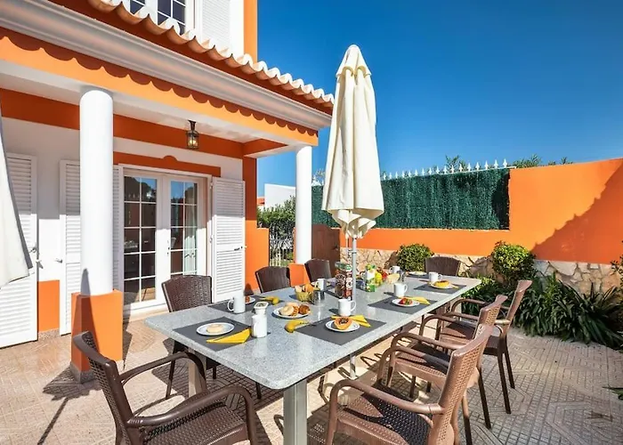 Private Ribeiro I Heated Pool, 4 Bed, Bbq, Ac, Wifi, וילה אלבופיירה