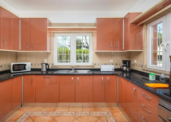 Private Ribeiro I Heated Pool, 4 Bed, Bbq, Ac, Wifi, *